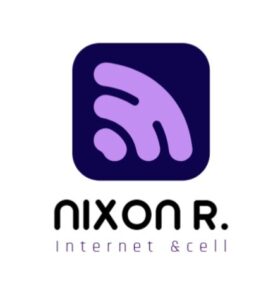 Persona que vende planes de celular e Internet confiable, Movistar.